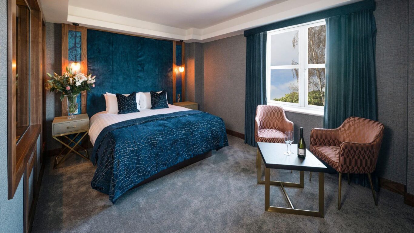 Midlands Park Hotel Couple Deluxe Room